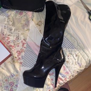 Black pleasure heels